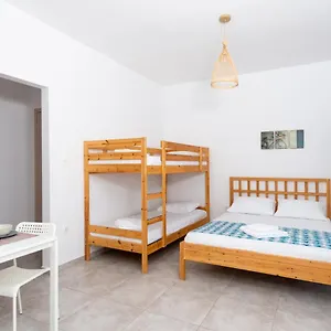 avli-apartments.hotelschalkidiki.net/