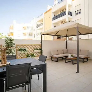 Modern 3br W/ Lg Terrace, Bbq, Ac & Parking Apartment Tavira