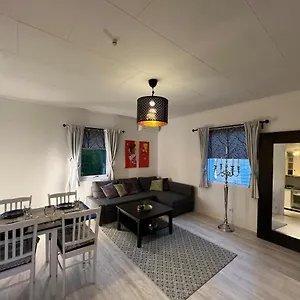 Fresh And Cozy Little House 45km In Taby , Stockholm Sverige