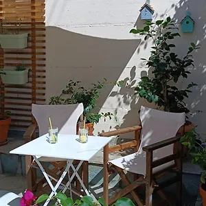 avli-apartments.hotelschalkidiki.net/