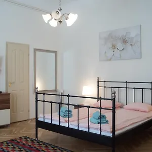 https://friendly-home-in-the-center.inbudapesthotels.com