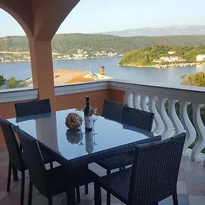 https://apartman-lila.primorje-gorskikotar.com