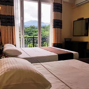 De 100 M² En Peradeniya, Con 2 Habitación , Kandy Sri Lanka