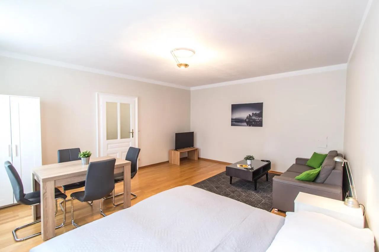 Apartment Erdberg I Contactless Check-In Viena